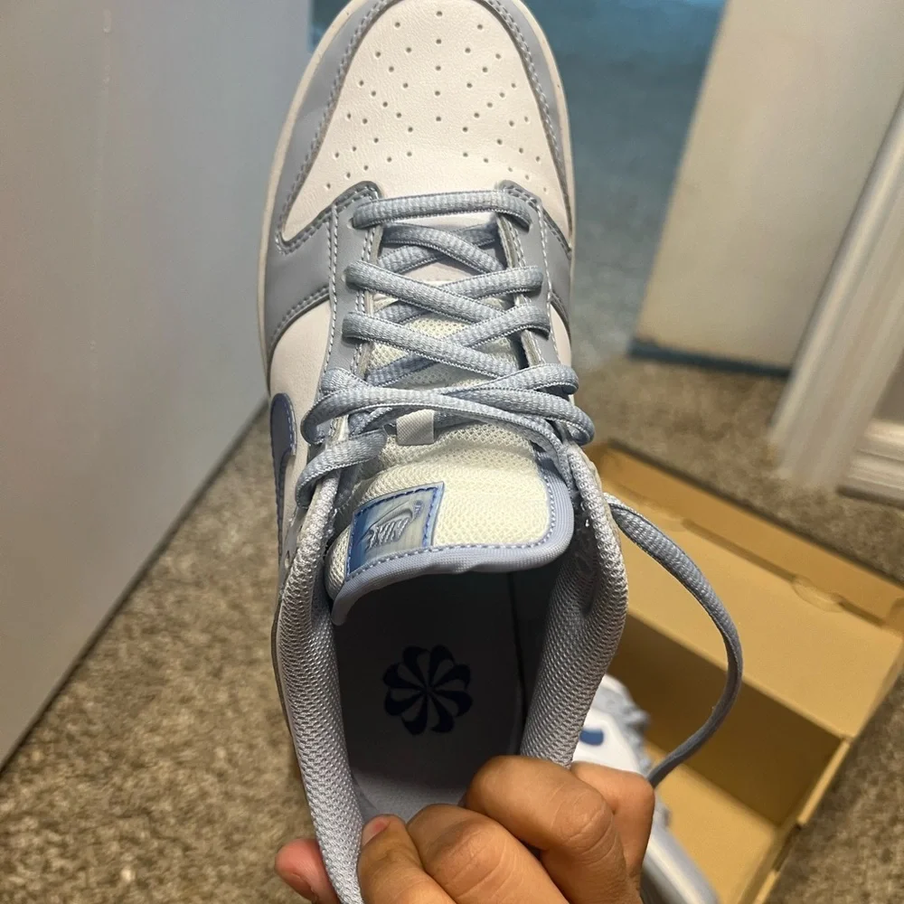 Nike Dunks - Picture 2 of 4